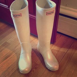 White Pearl Hunter Rain Boots Size 8
